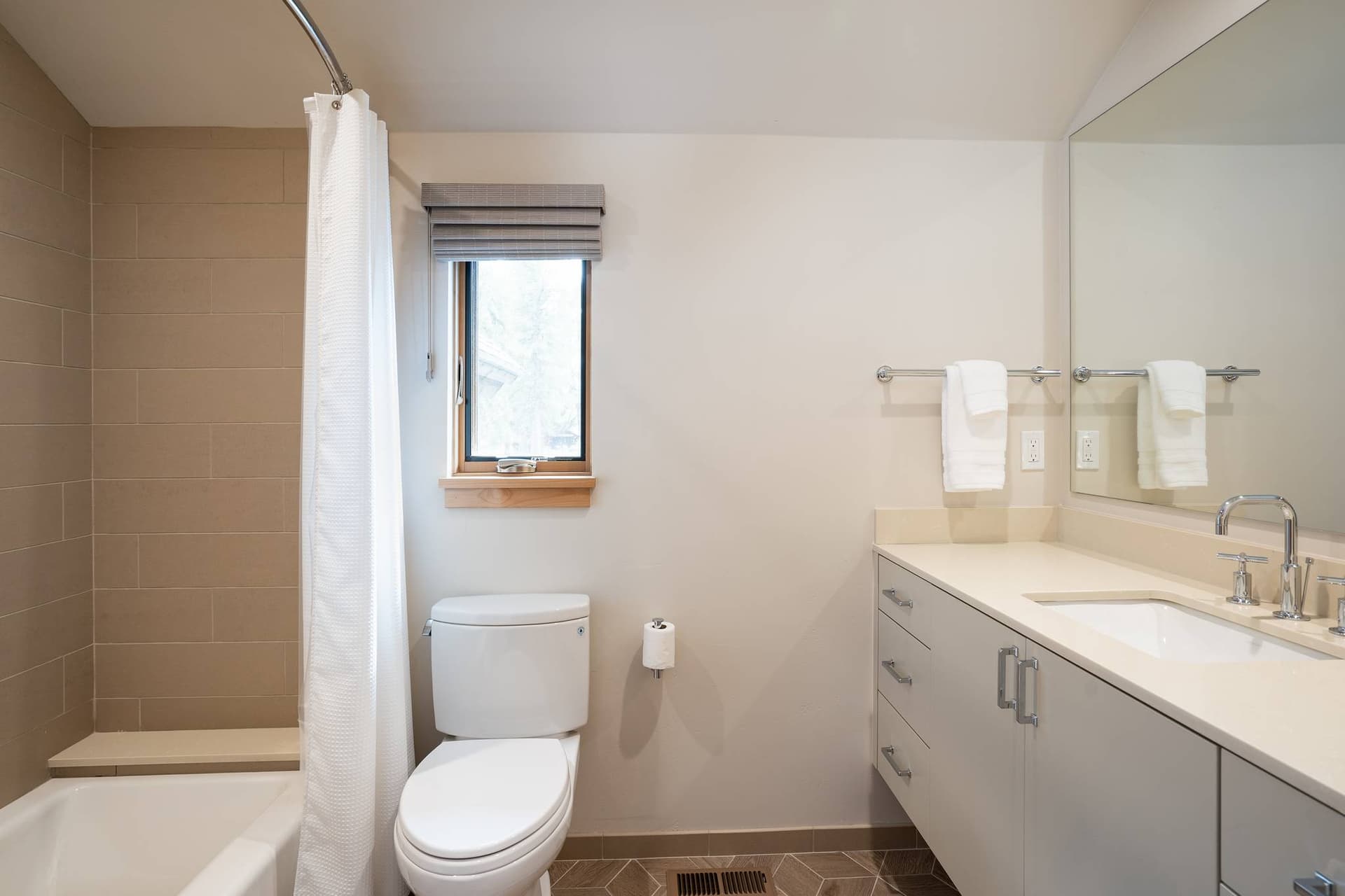 Sutter's Green - Image 24