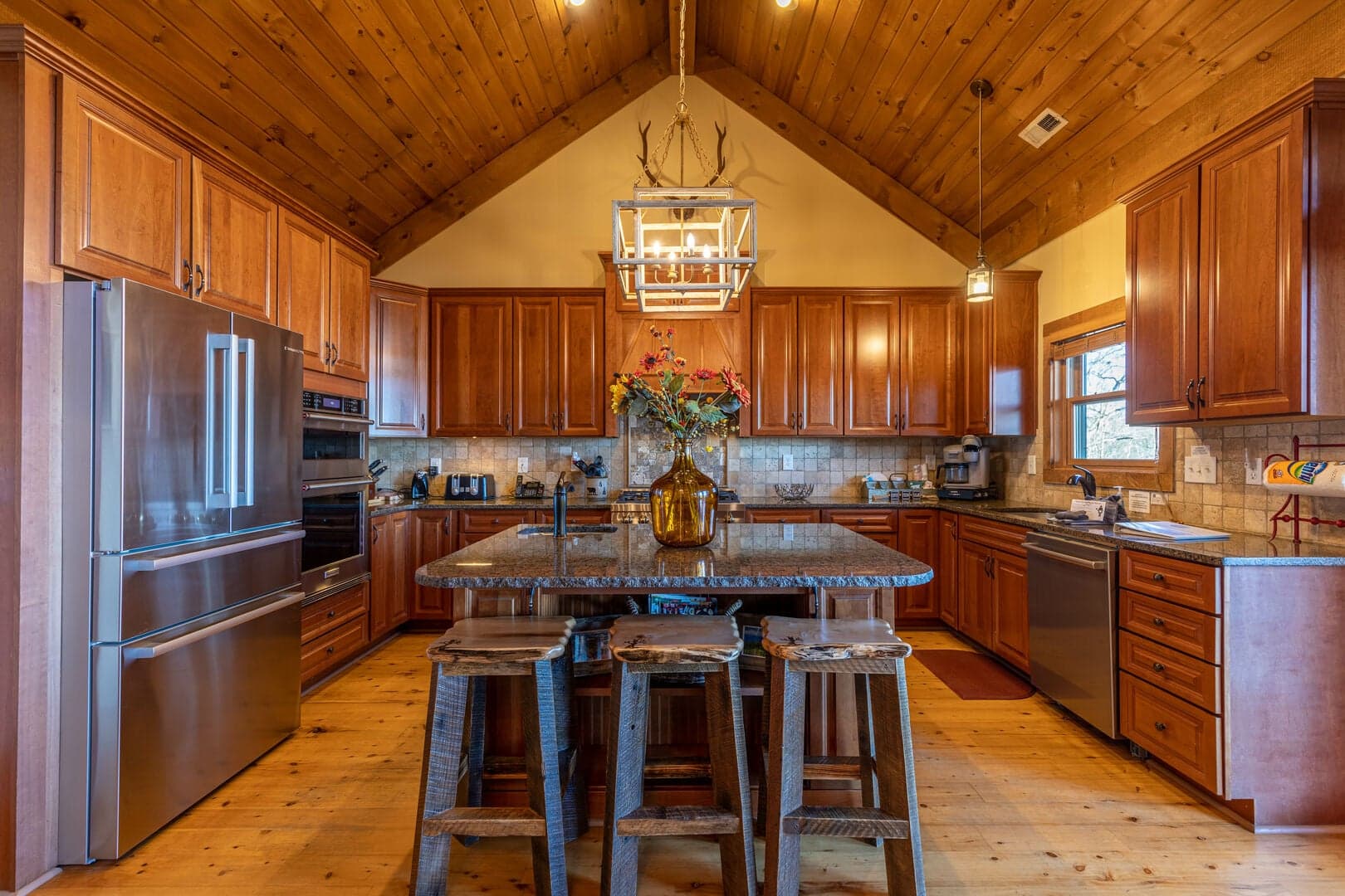 Buckhorn Lodge - Image 5