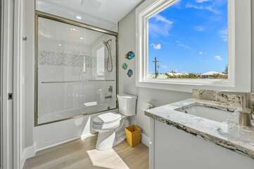 Gulf Shore Retreat - Image 18