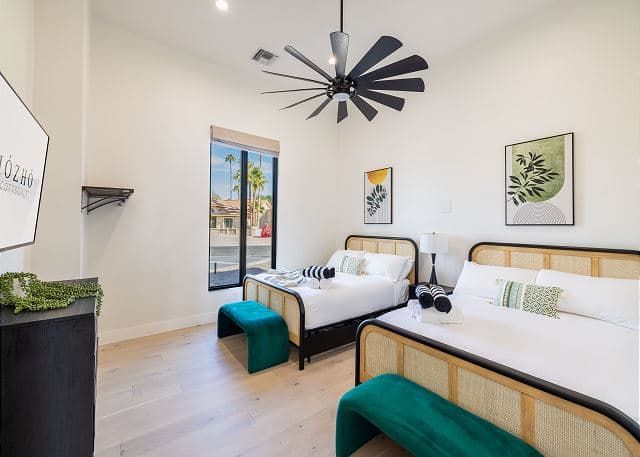 Estate on the River - Image 33