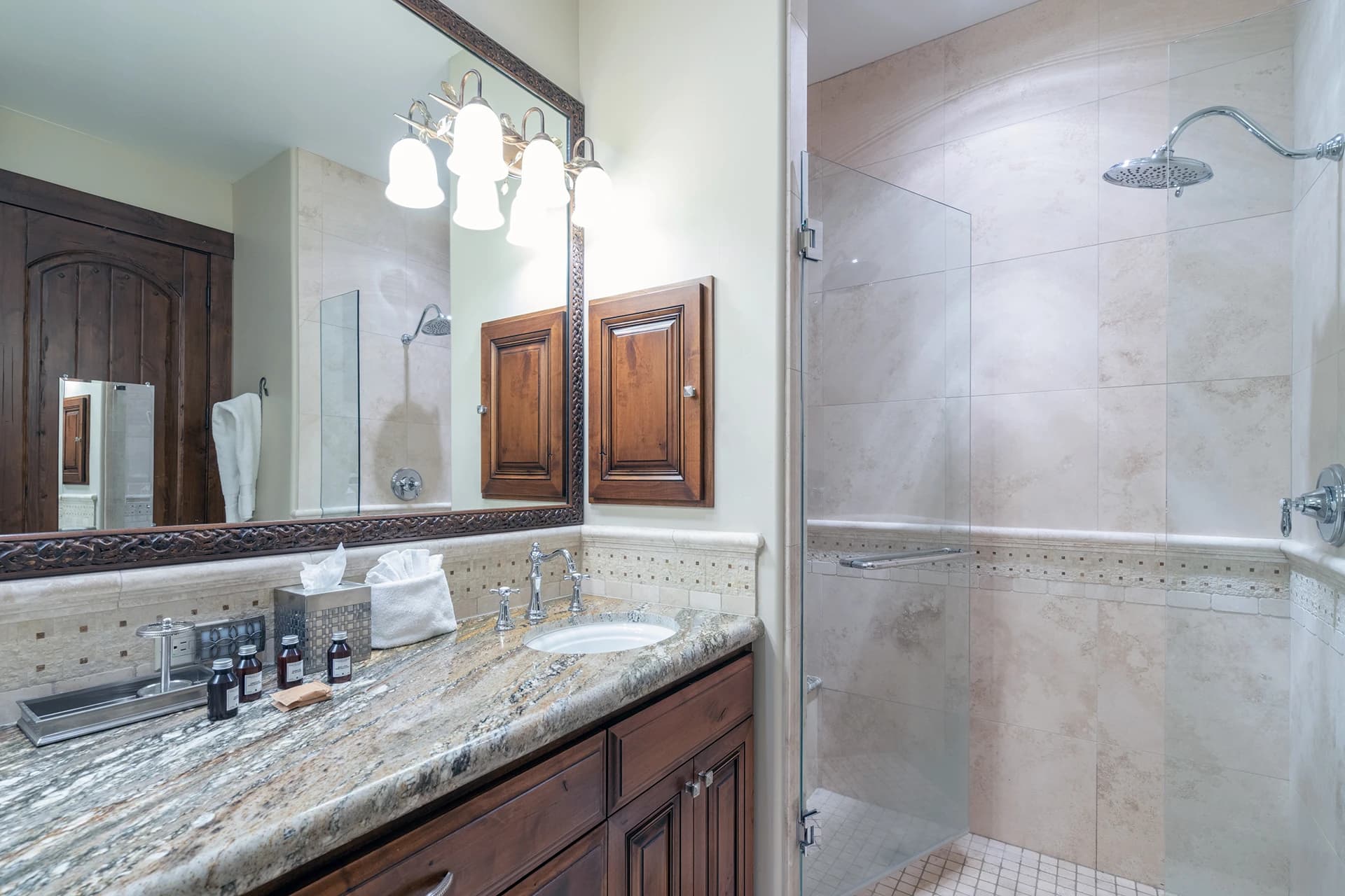 San Sophia Manor - Image 28