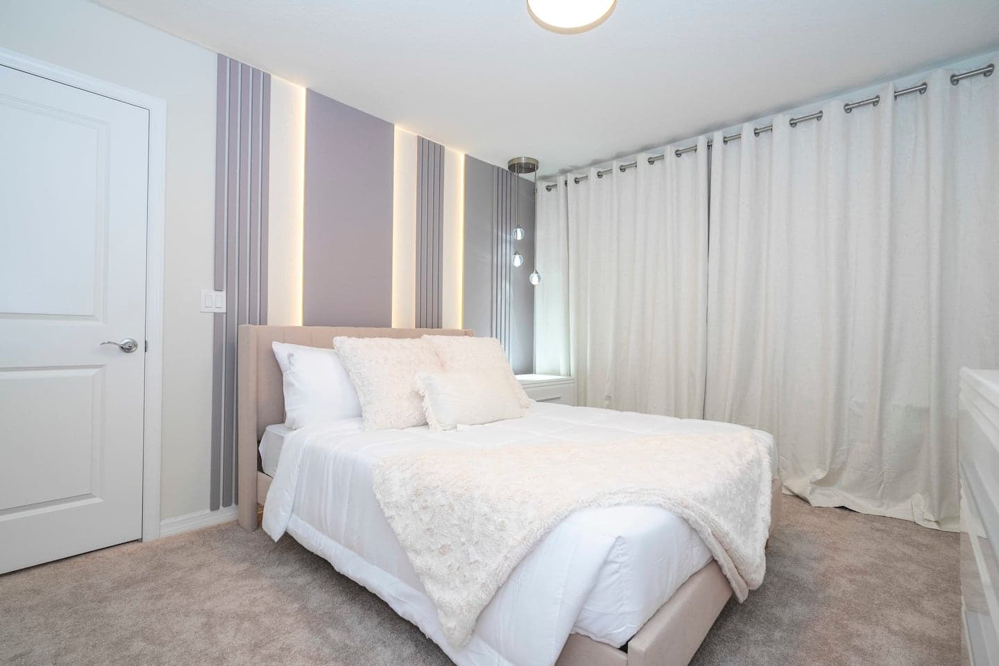 Windsor Island #4432 - Image 30