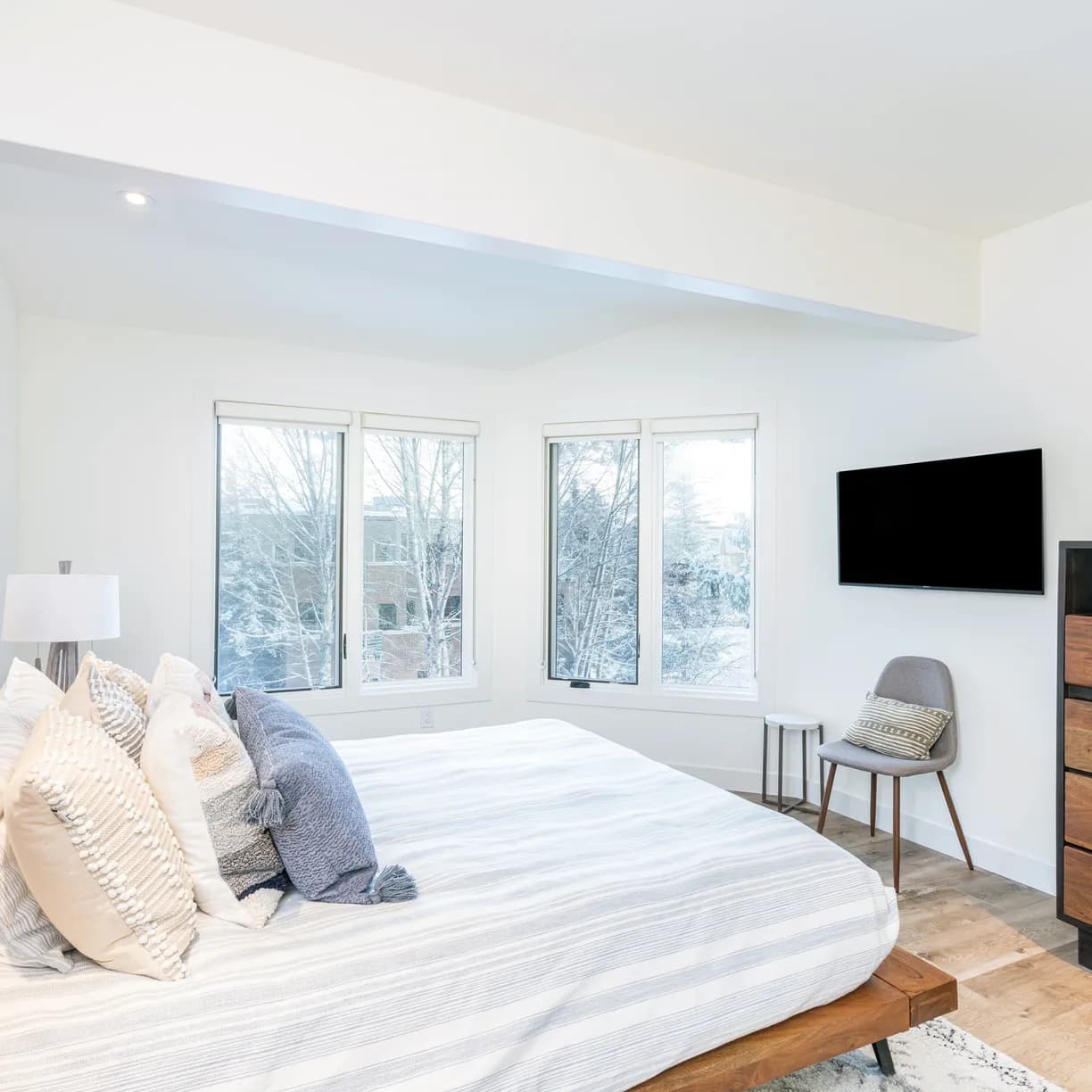 Manitou Riverhouse #115 - Image 7