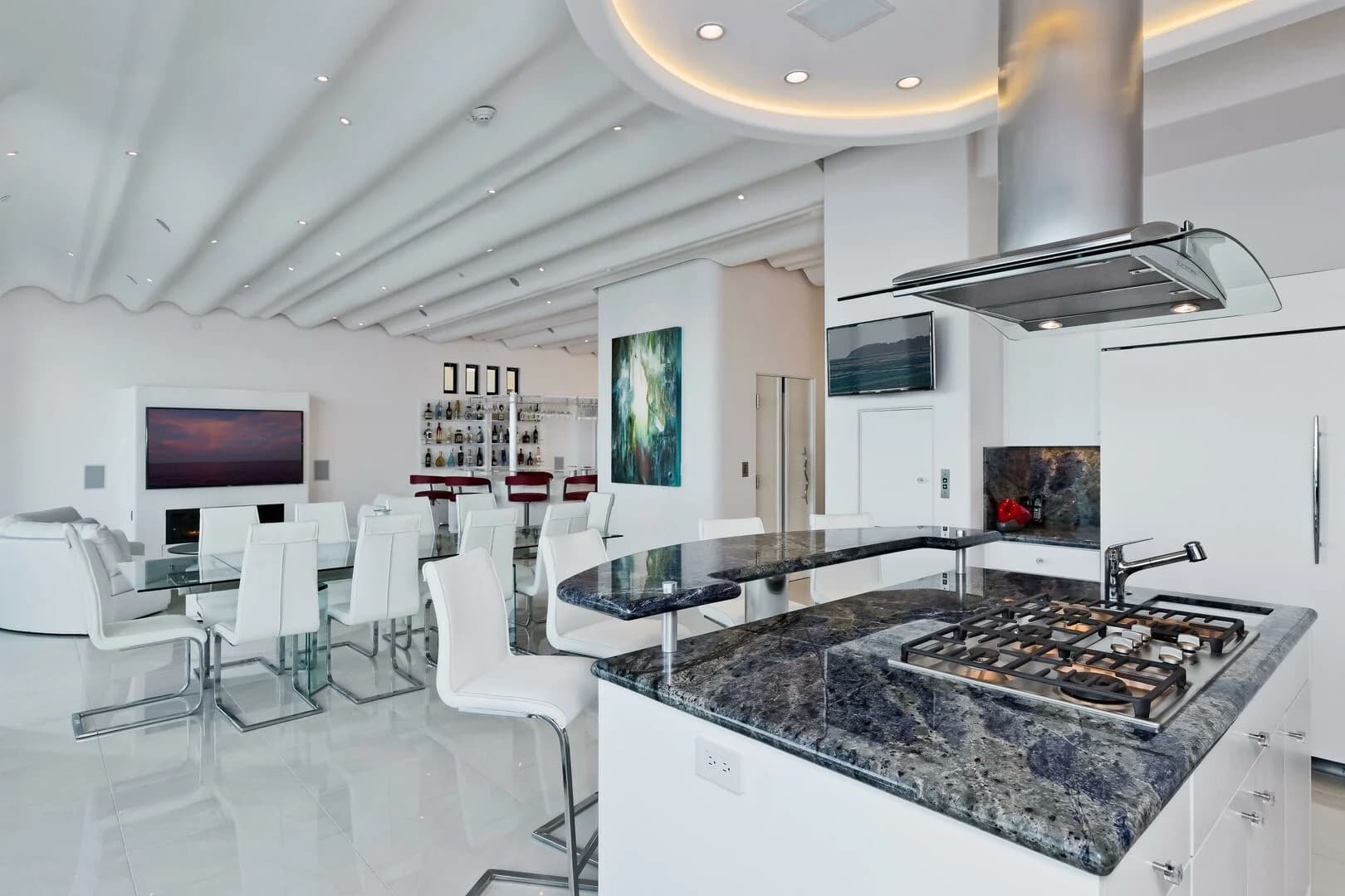 Sea Glass Malibu - Image 26