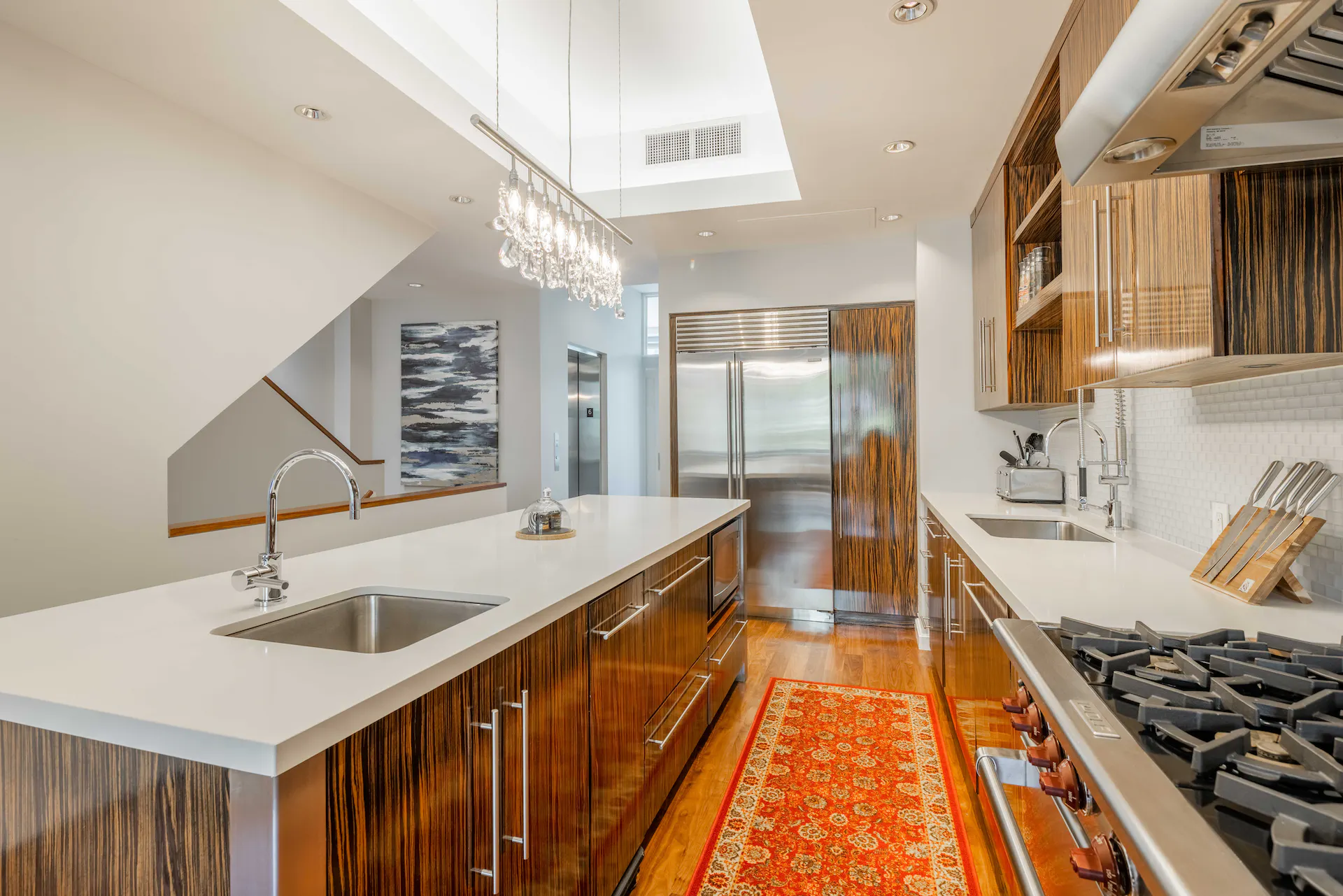 Gotham House III - Image 4