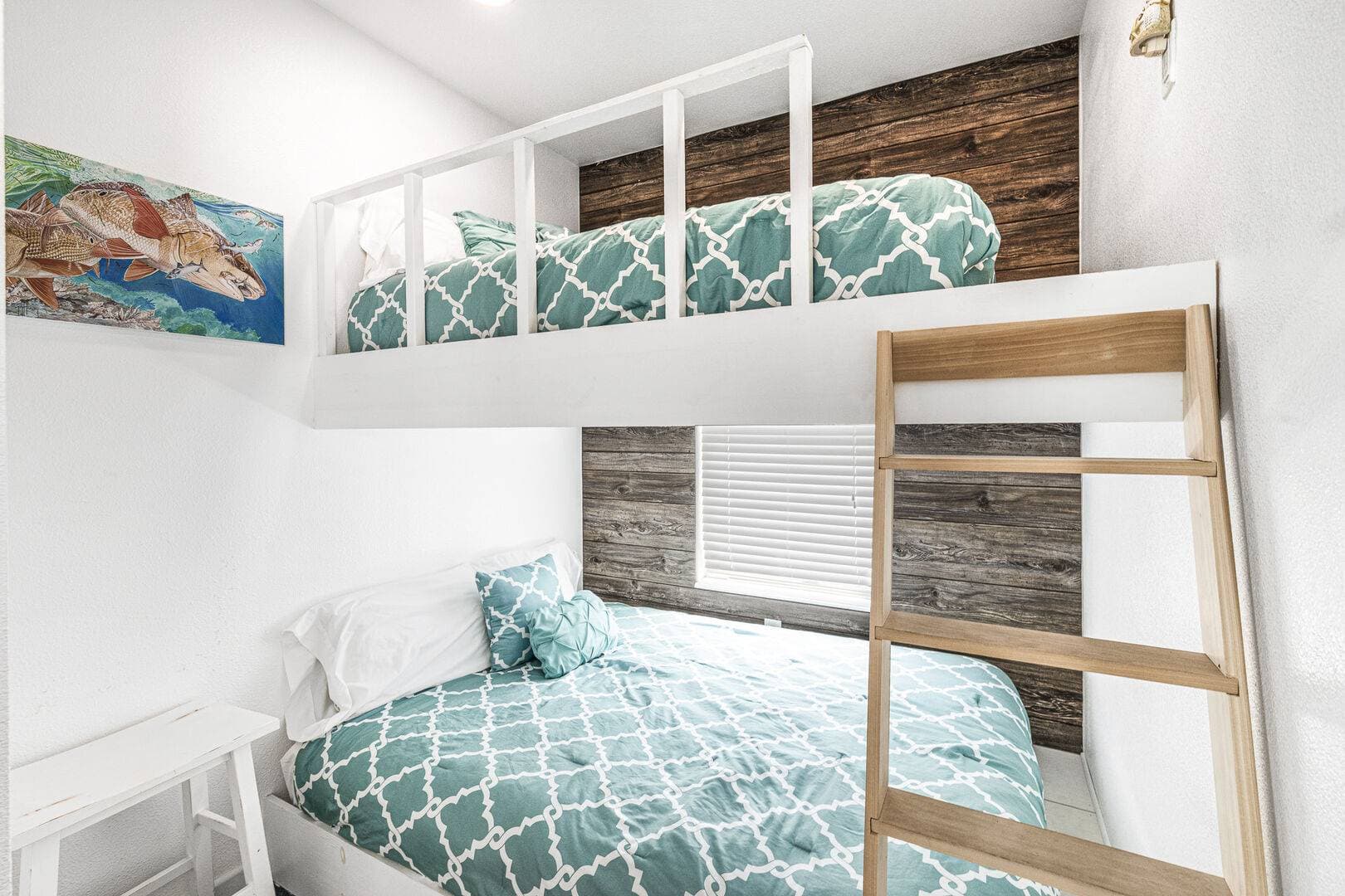 Blue Fin Oasis - Image 22