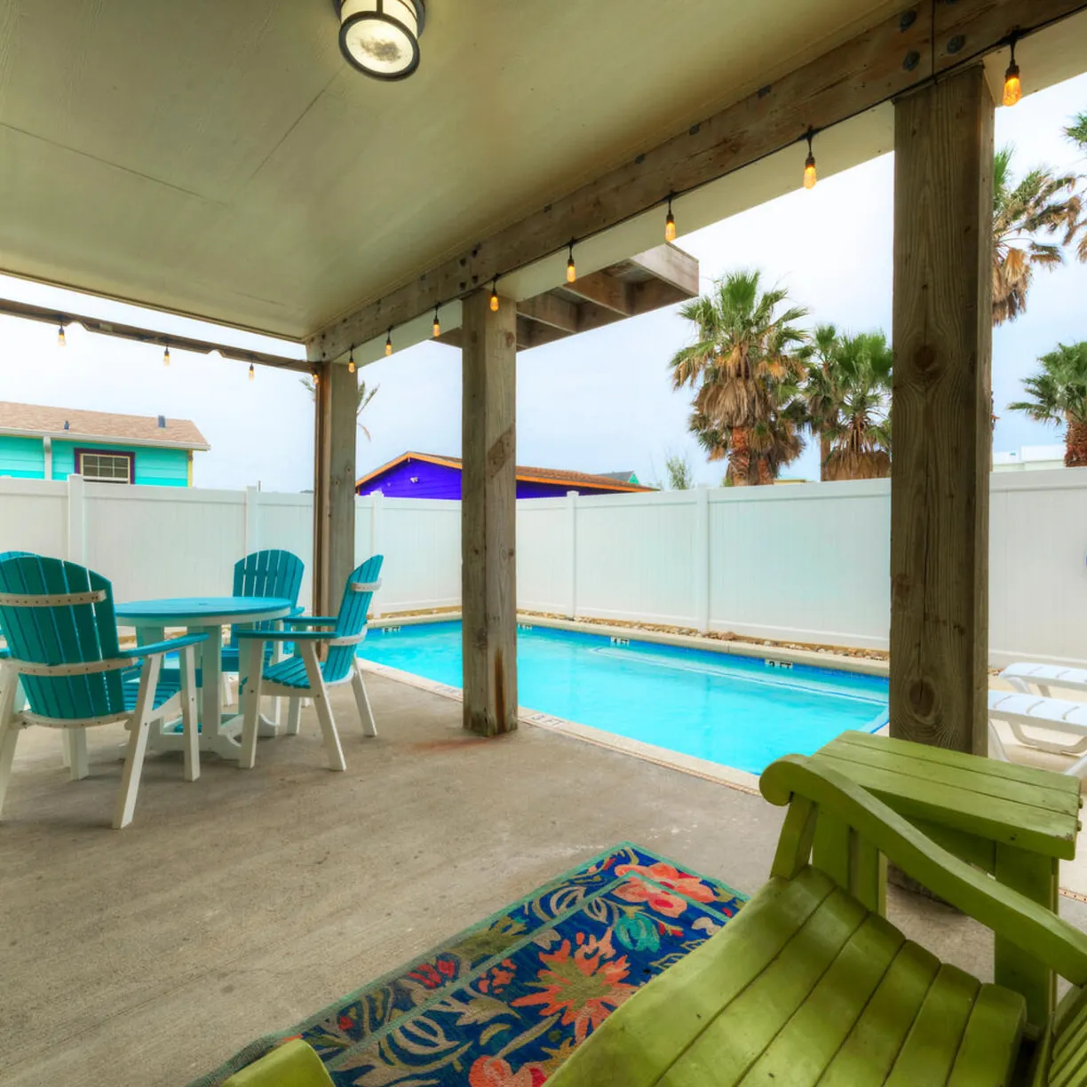 Moxy's Beach House - Image 55