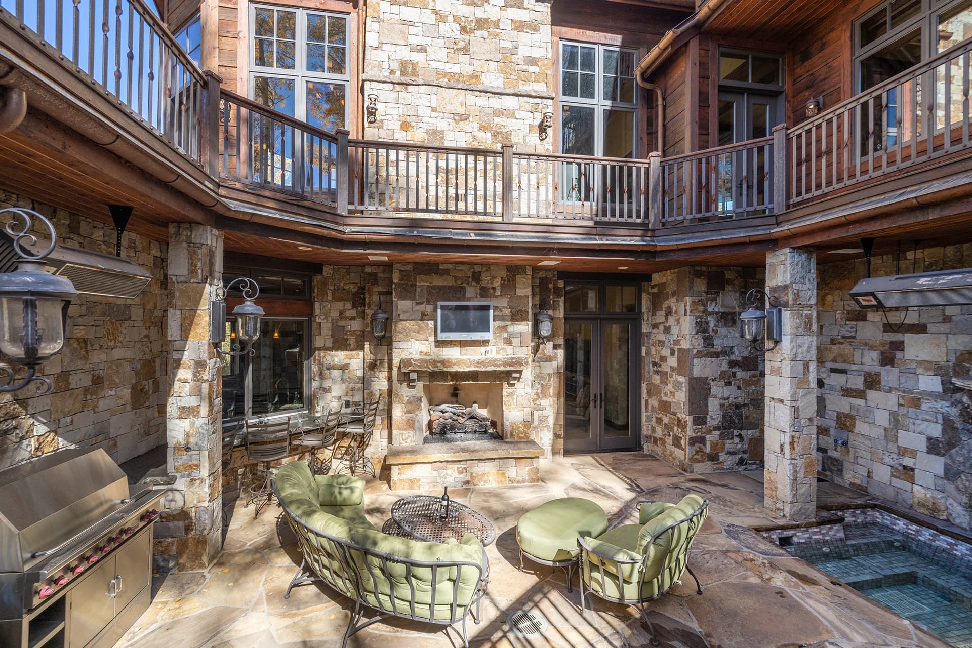 Benchmark Chateau - Image 33