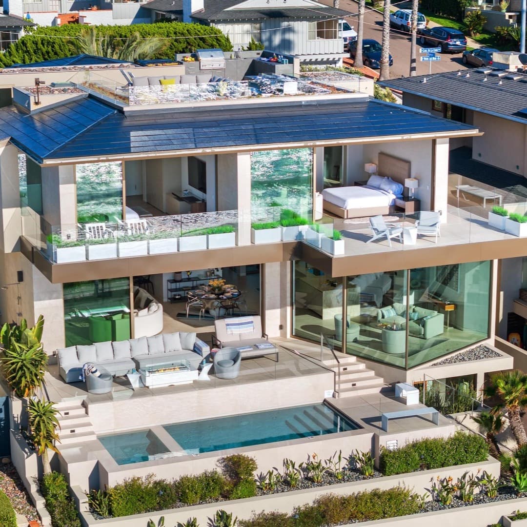 Neptune's Jewel - Image 1