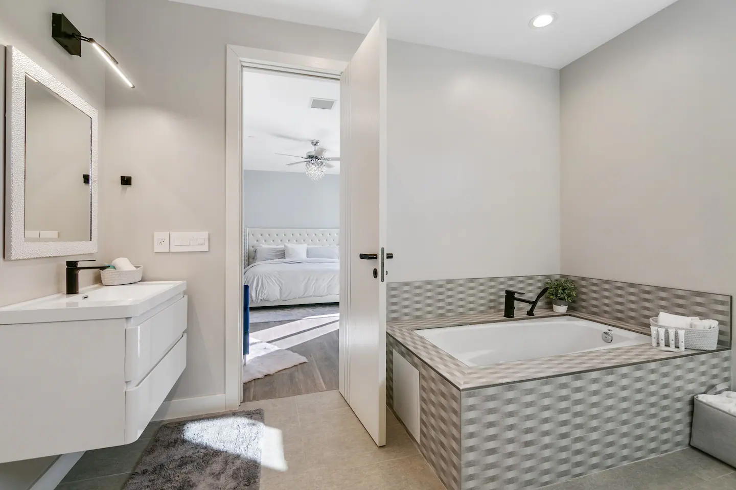 Opulent Haven - Image 22