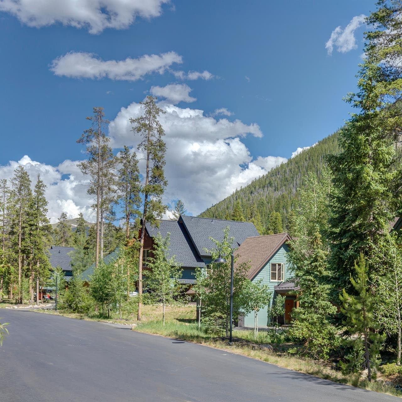 Alpine Vista Haven - Image 1