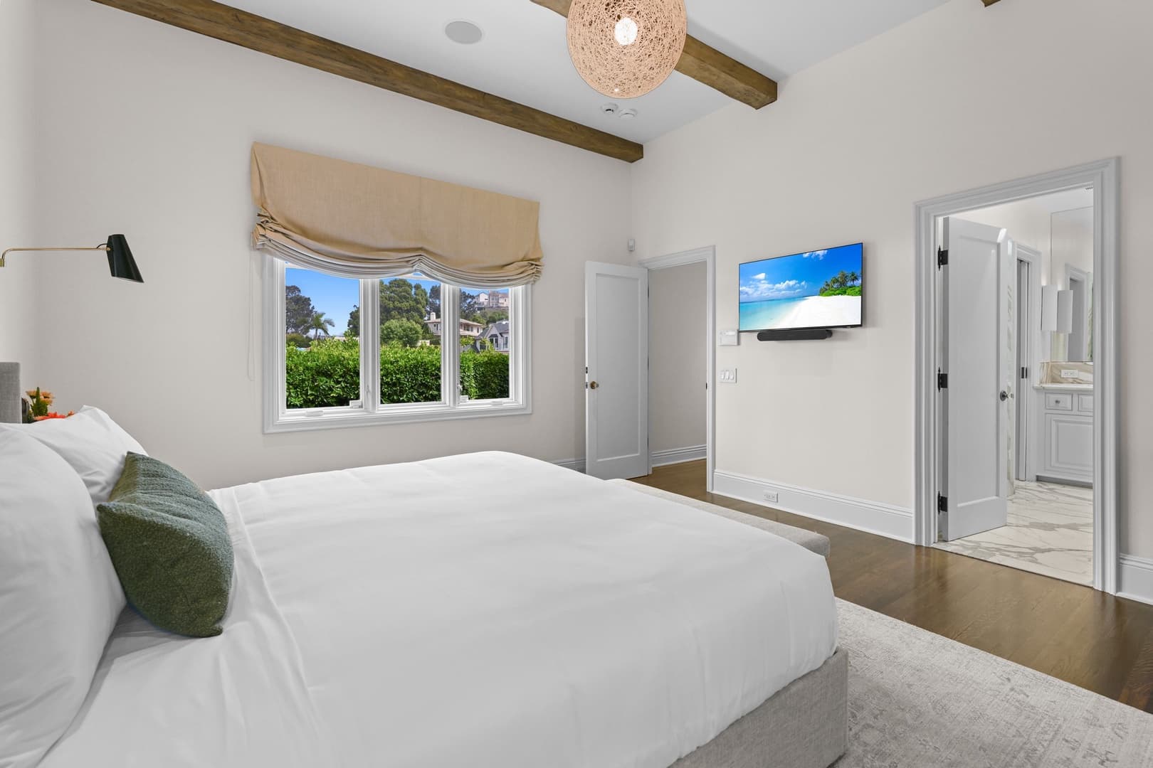 Summerland - Image 12