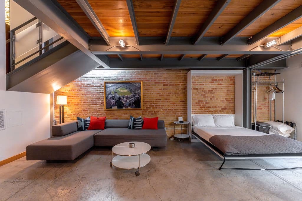 Loft On Congress Home - Image 31