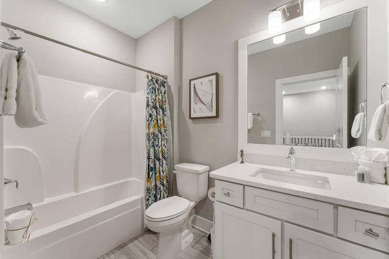 Waterfront House - Image 28