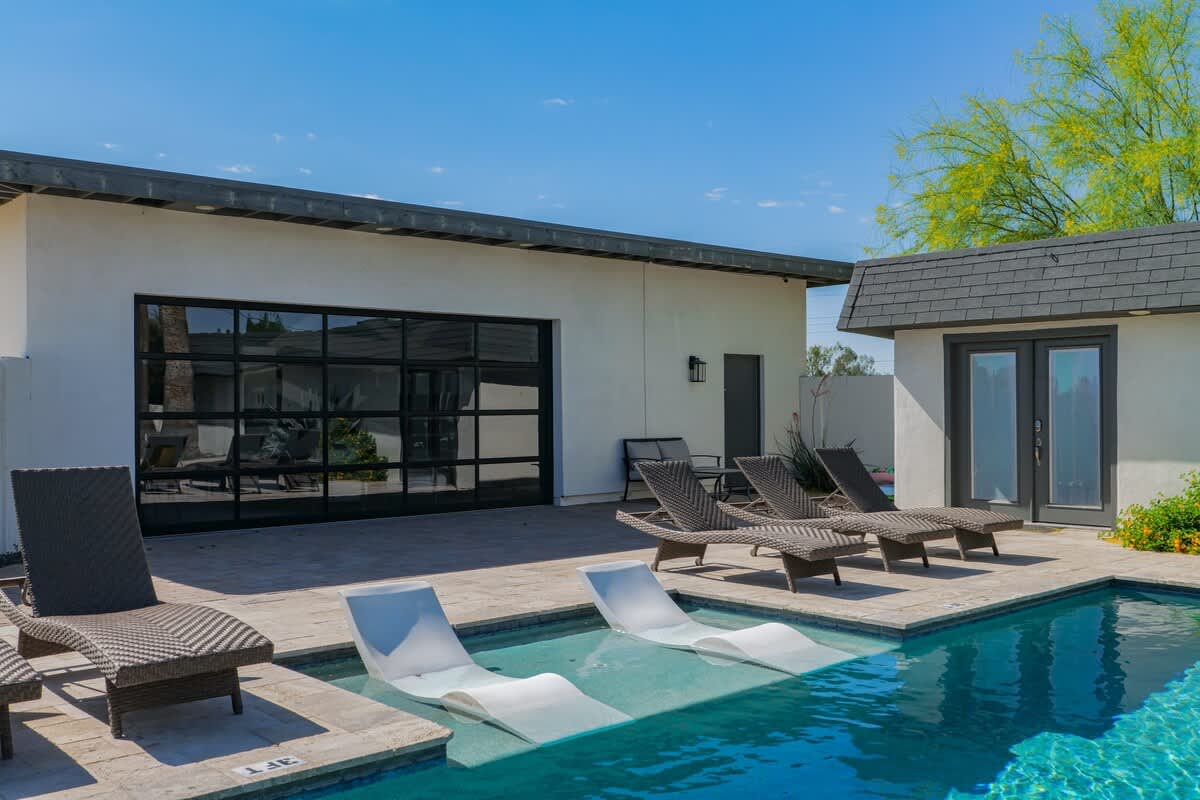 Sunkist Sanctuary - Image 16