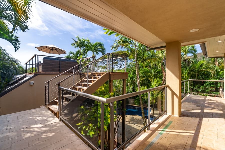 Diamond Head Luxe - Image 42