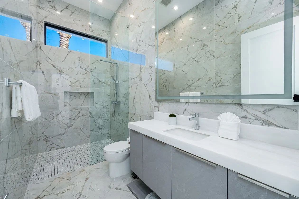 Bravo Villa #4 - Image 39