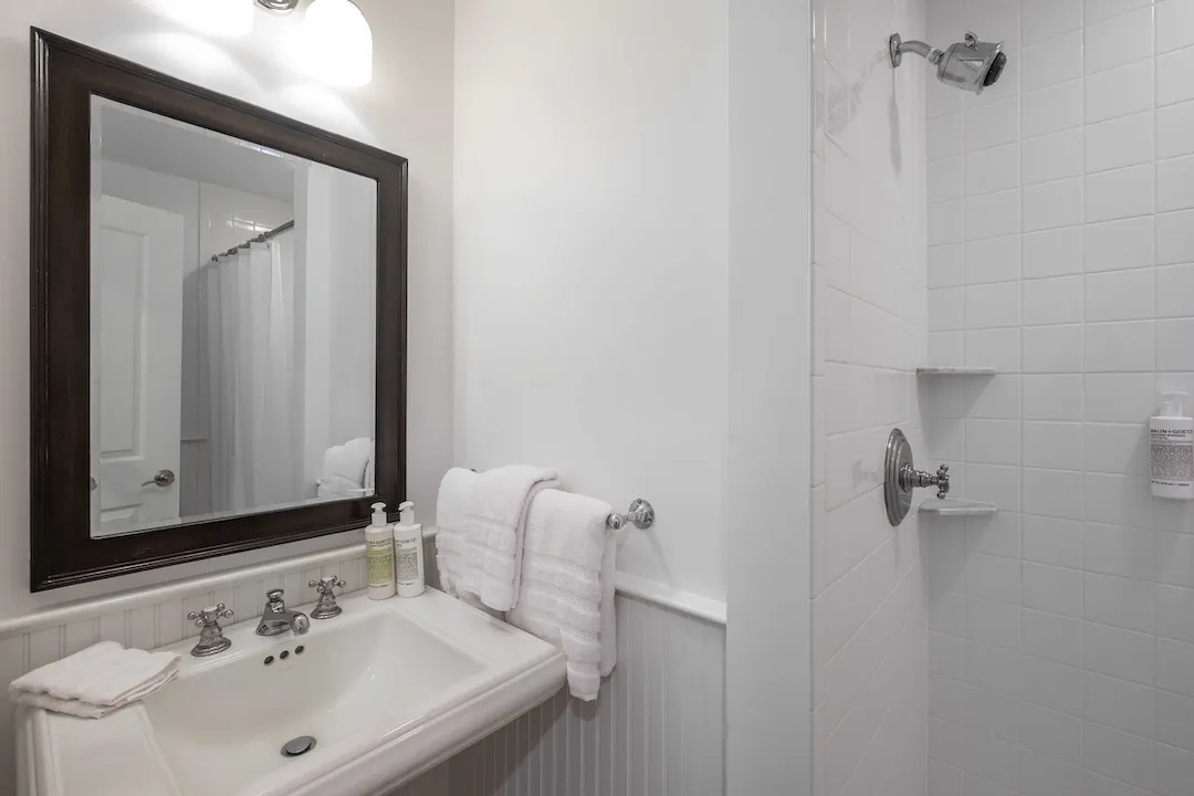 Driftwood Home - Image 15