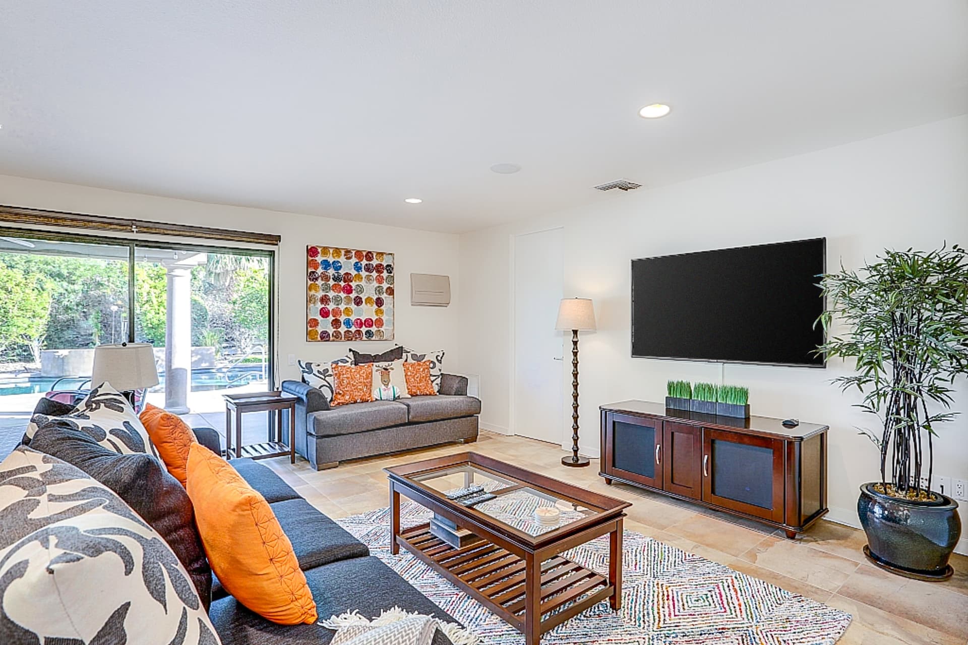 Bev Palm Springs Home - Image 2