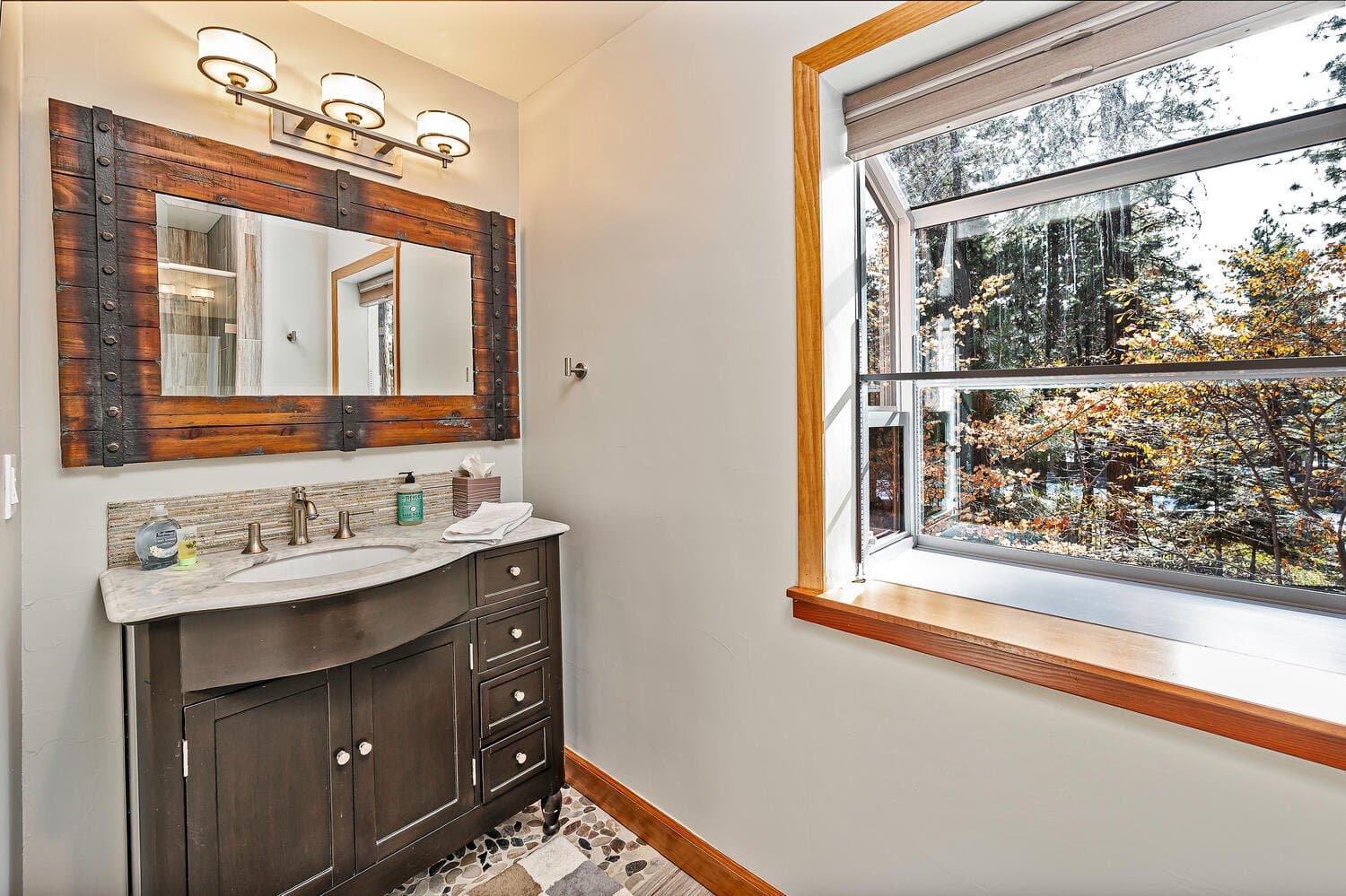 Lynda House - Image 19