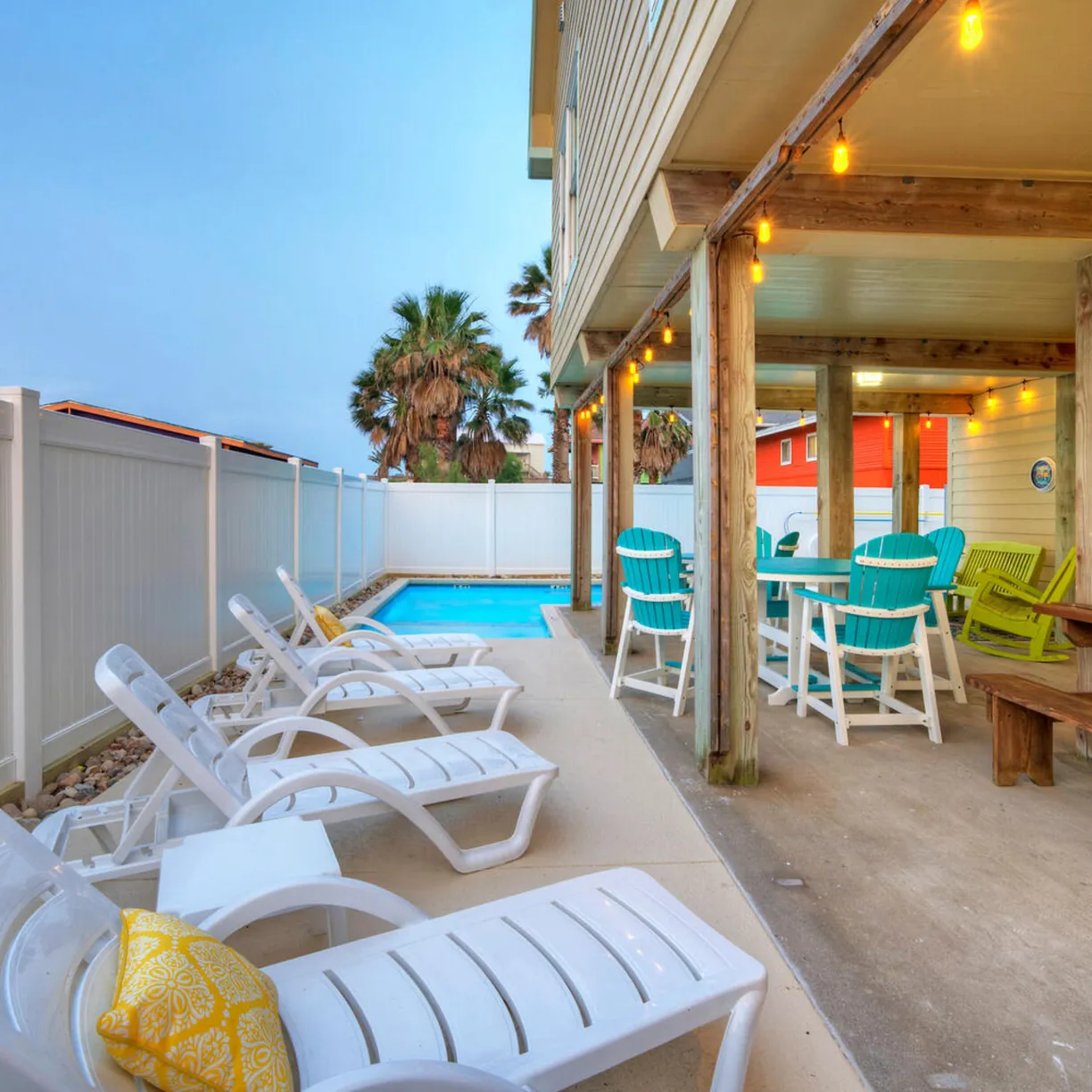 Moxy's Beach House - Image 66