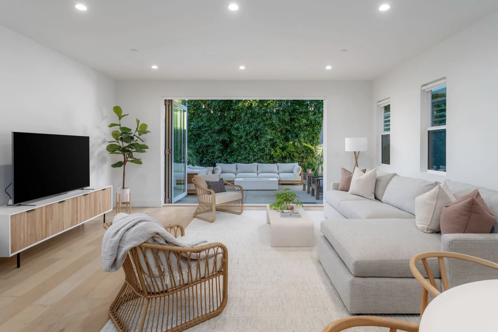 Agate Dream Home - Image 4