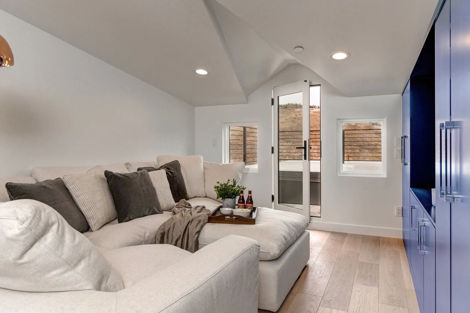 On Cloud Nine - Image 18