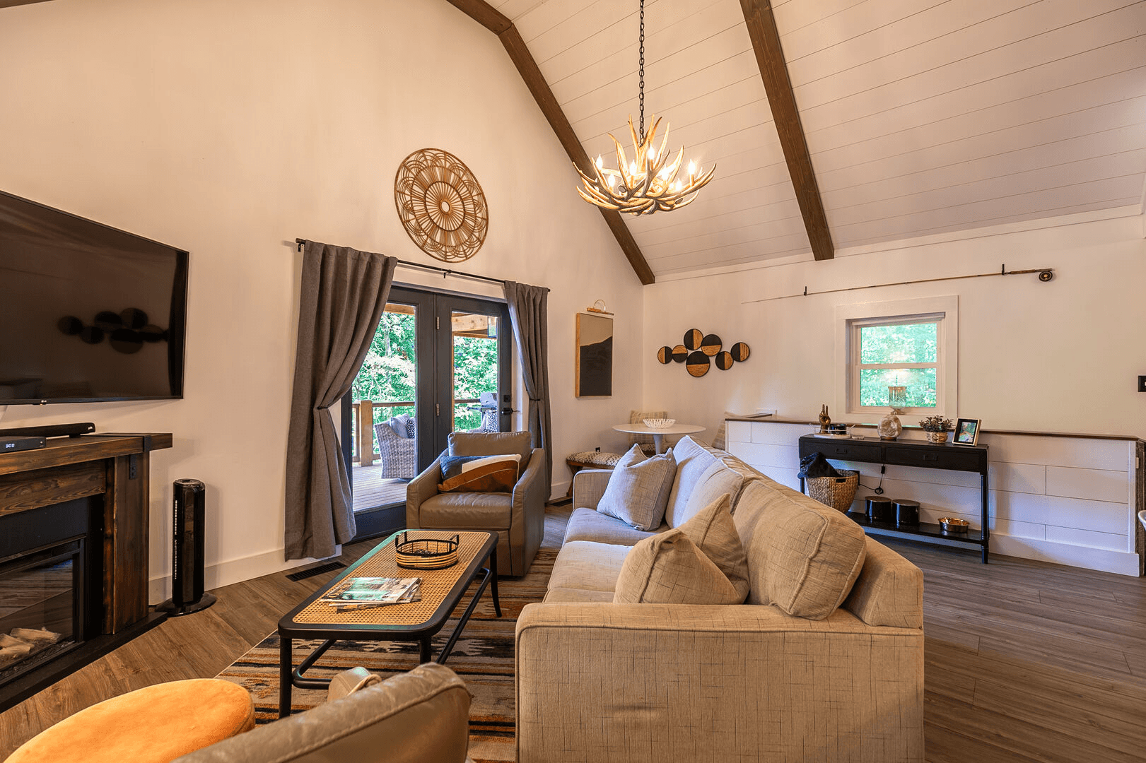 Lark Hollow - Image 5