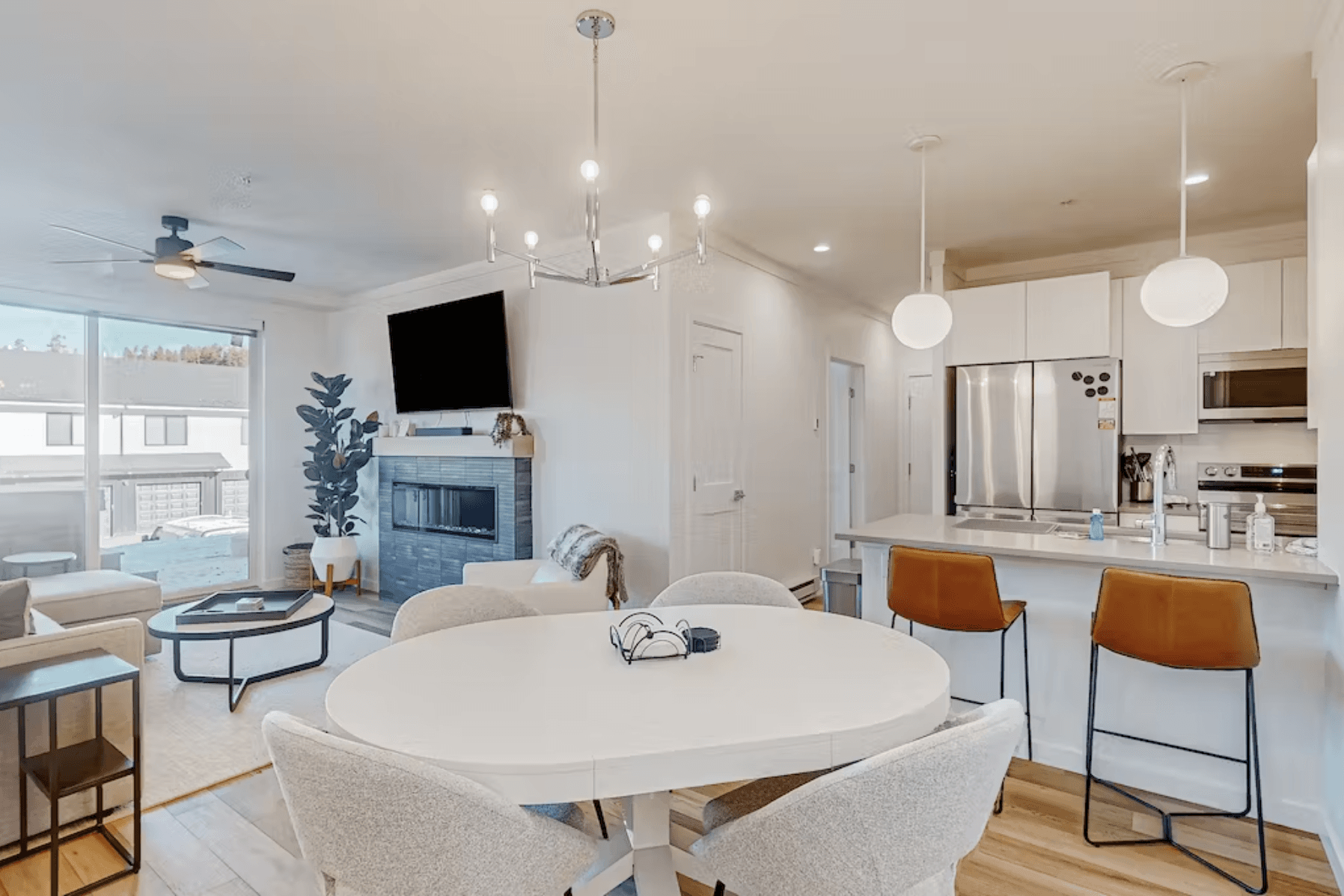 Mellow on Meadow Mile Residence - Image 6