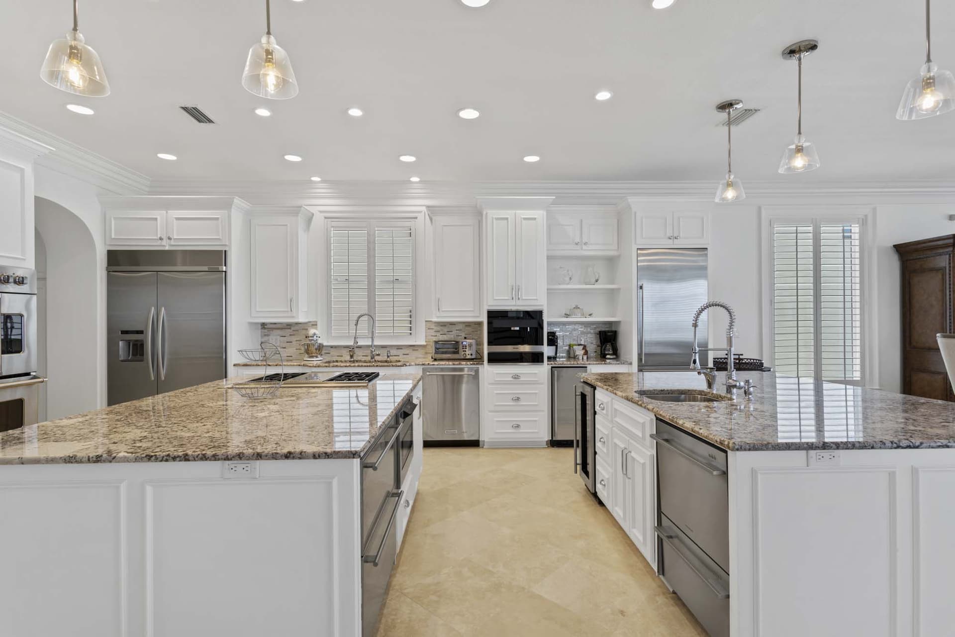 Kings View Manor - Image 6