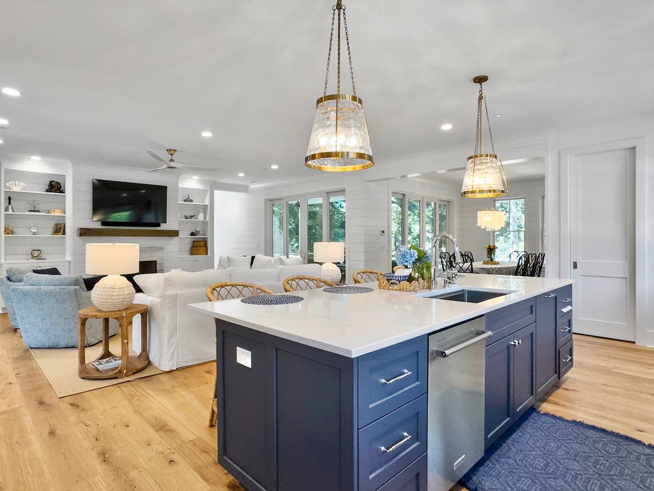 Cameron by the Sea - Image 18