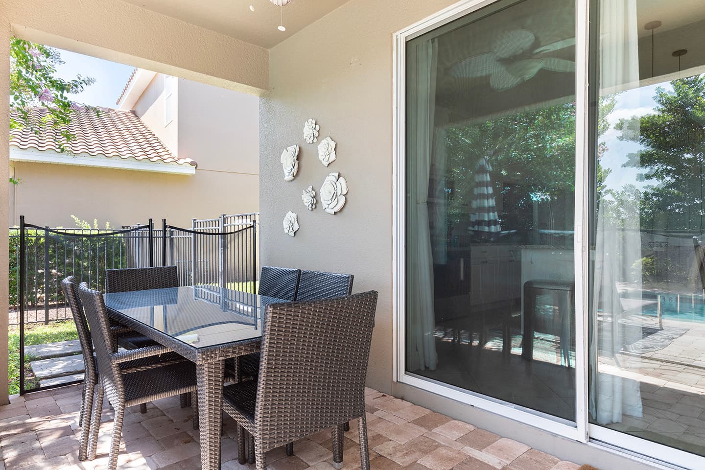 The Modern Galactic Villa - Image 33