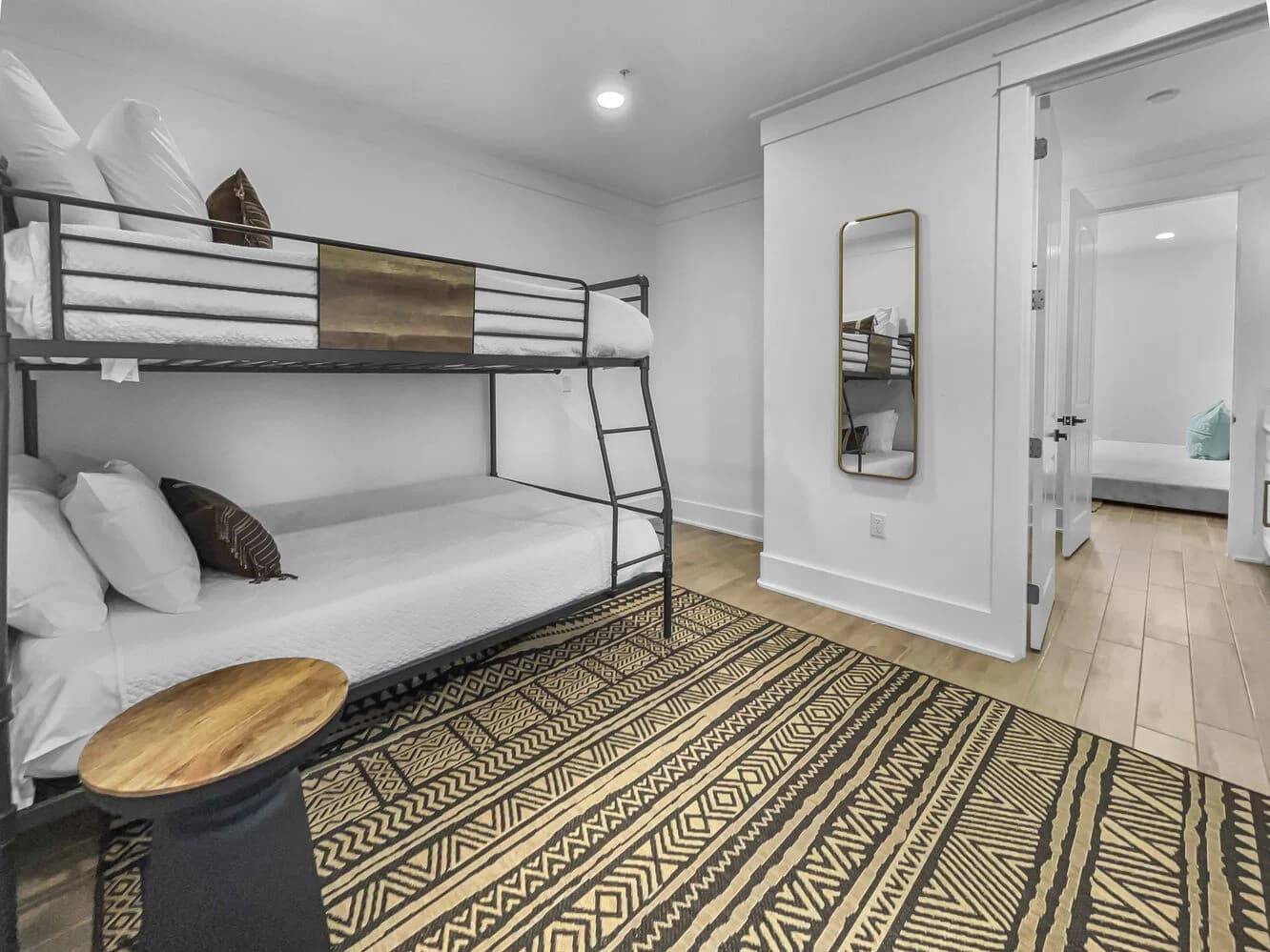 Slice of Paradise - Image 31