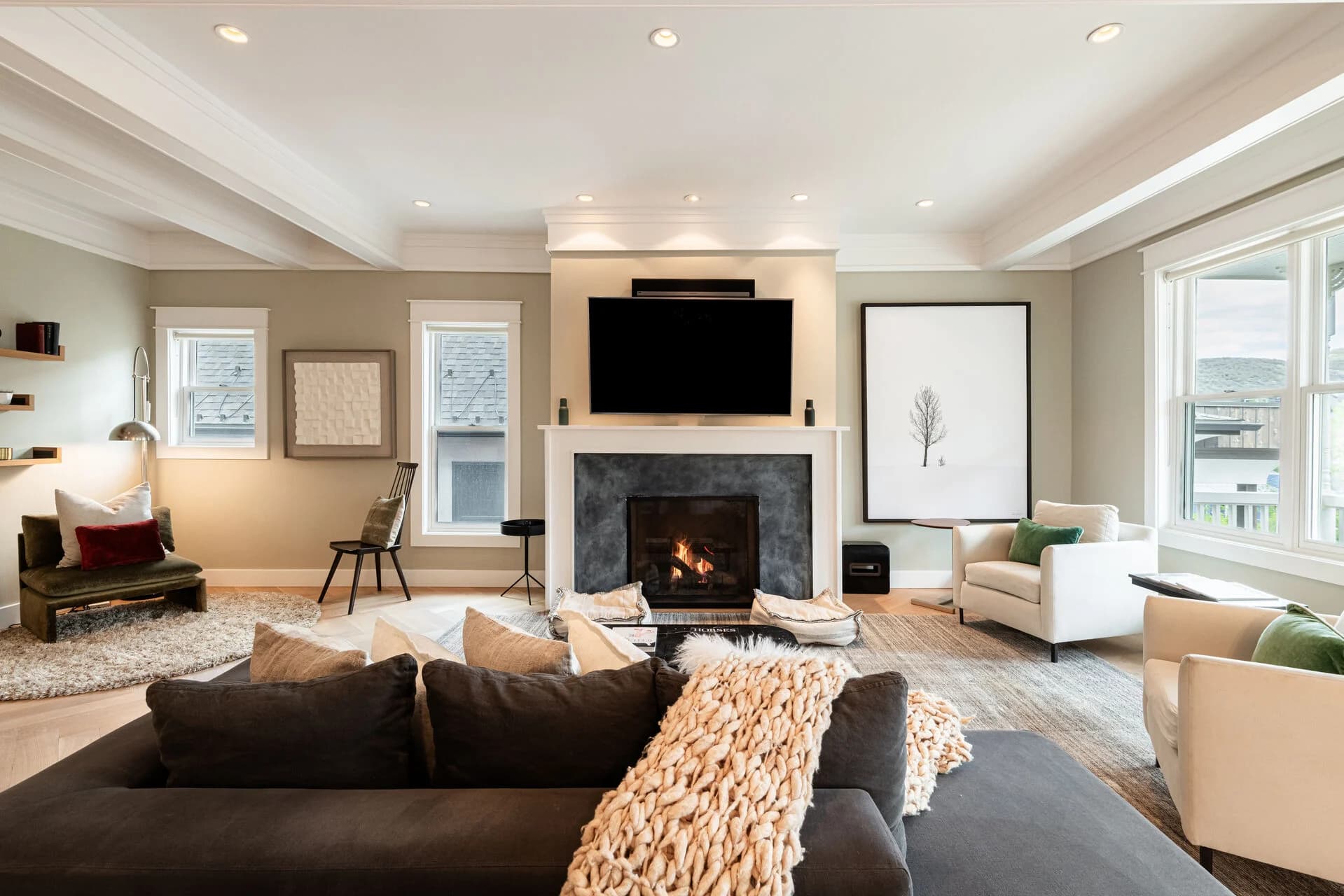 Imperial Penthouse on Main - Image 3