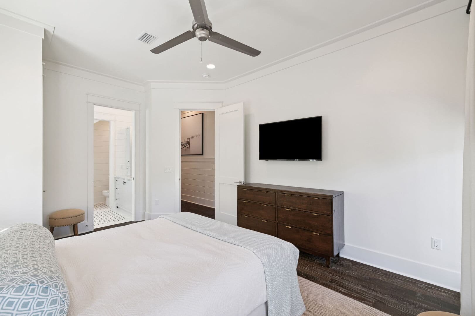 Costa Esmeralda - Image 17