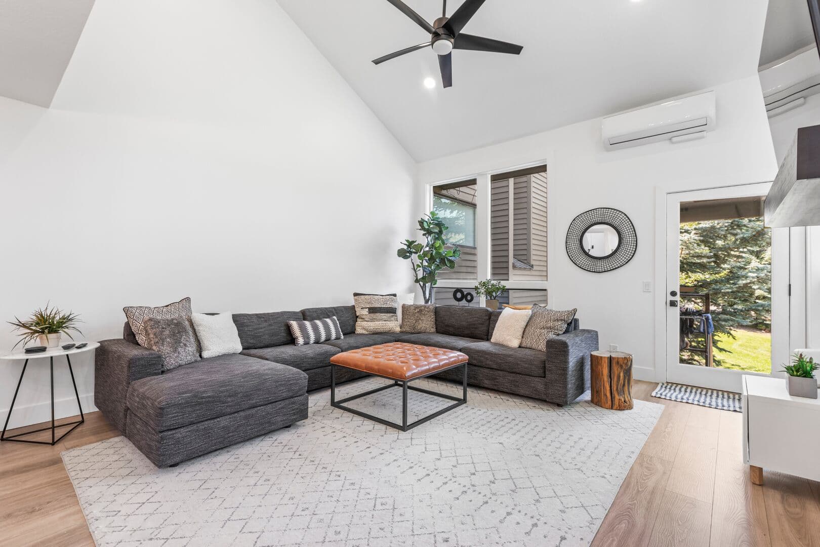 Red Pine Retreat - Image 4