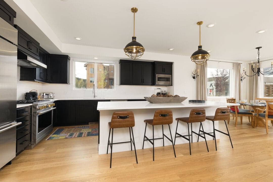 Luxe Living at Copper John - Image 5