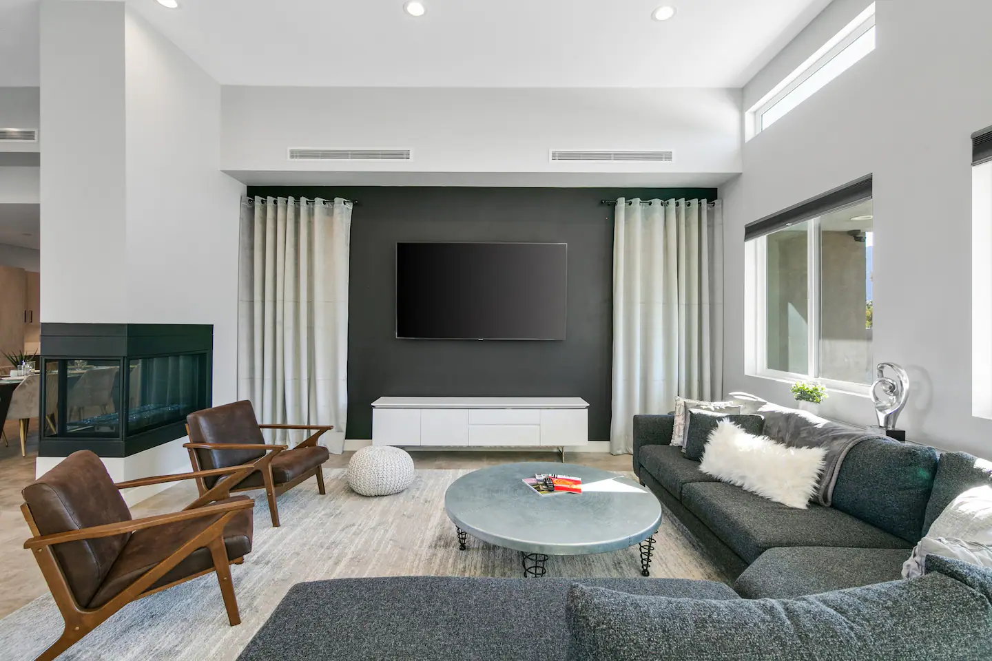 Opulent Haven - Image 3