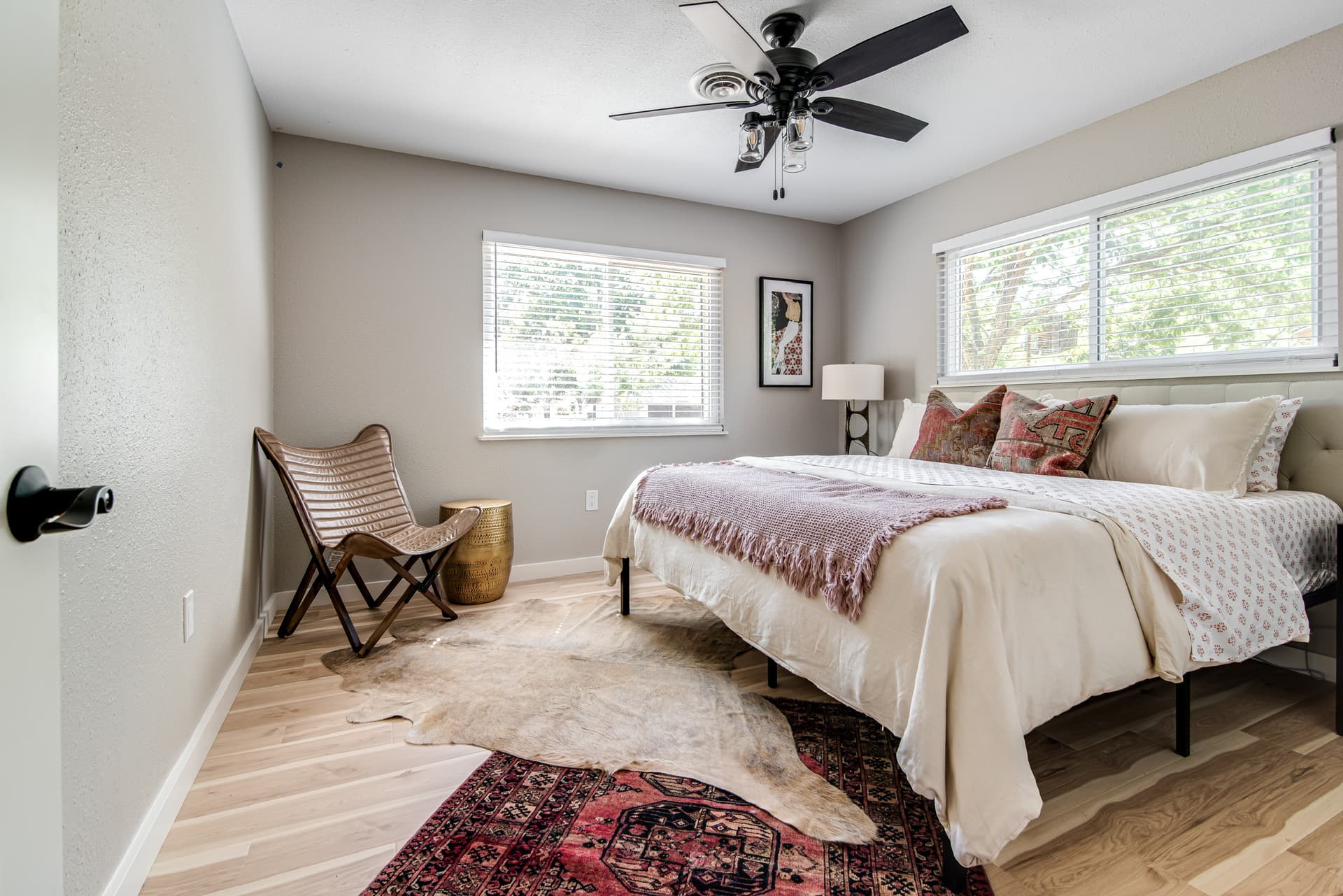 Gateway to the Sun - Image 26