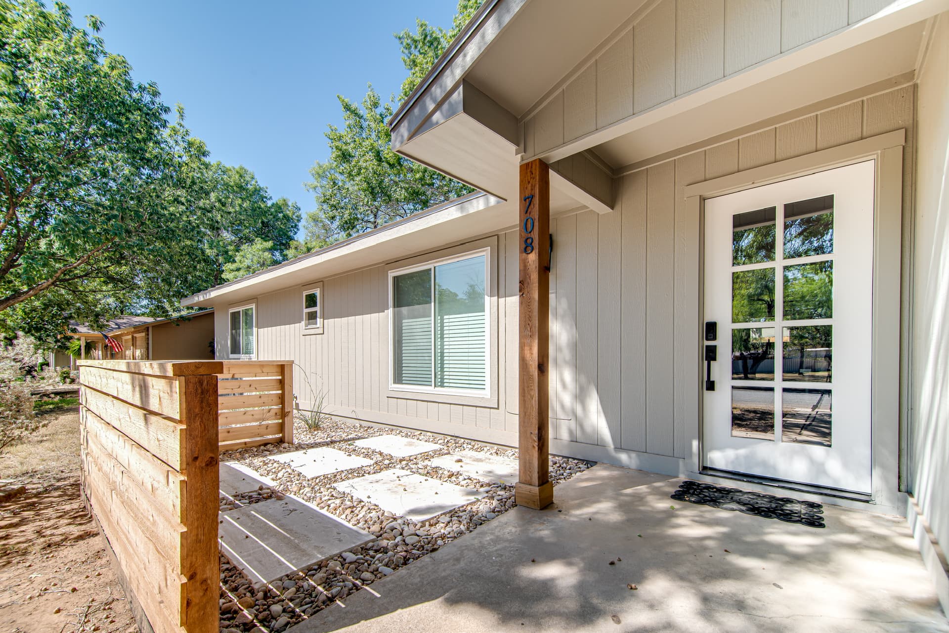 Gateway to the Sun - Image 28