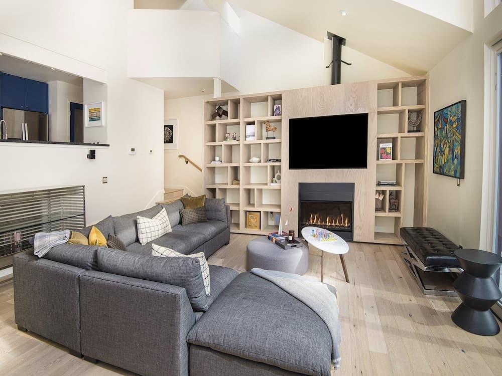 Bald Mt Home - Image 3