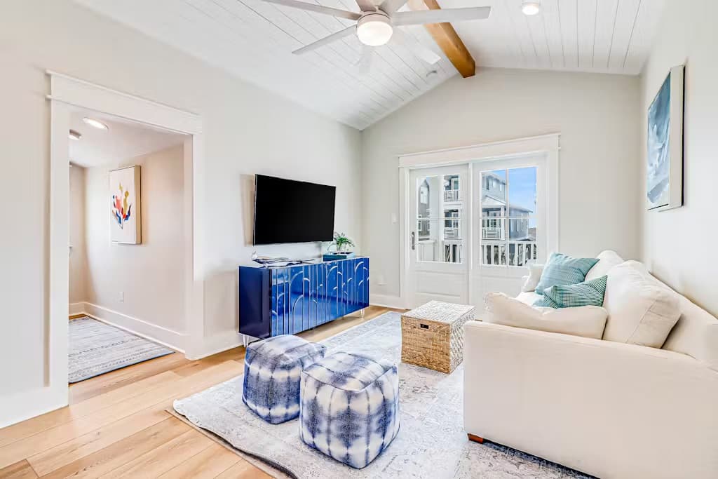 Beachin' Bungalow - Image 19