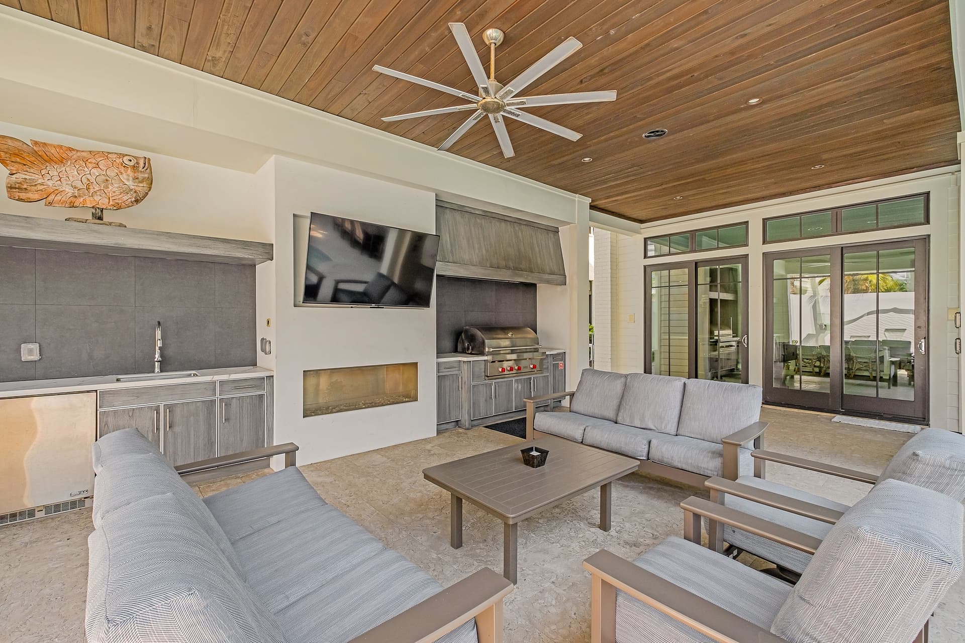 Oasis at Park Row Manor - Image 49