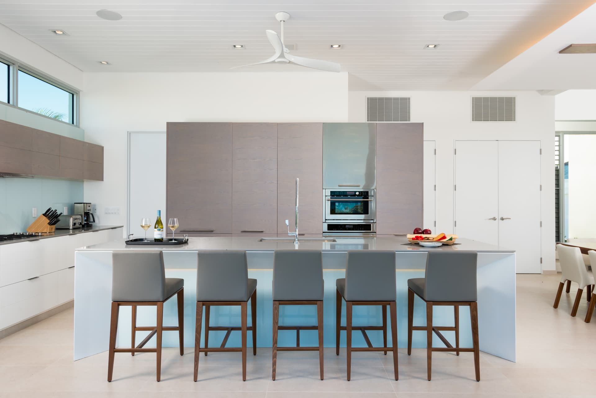 North Shore Four Bedroom Ocean View Villa - Image 5