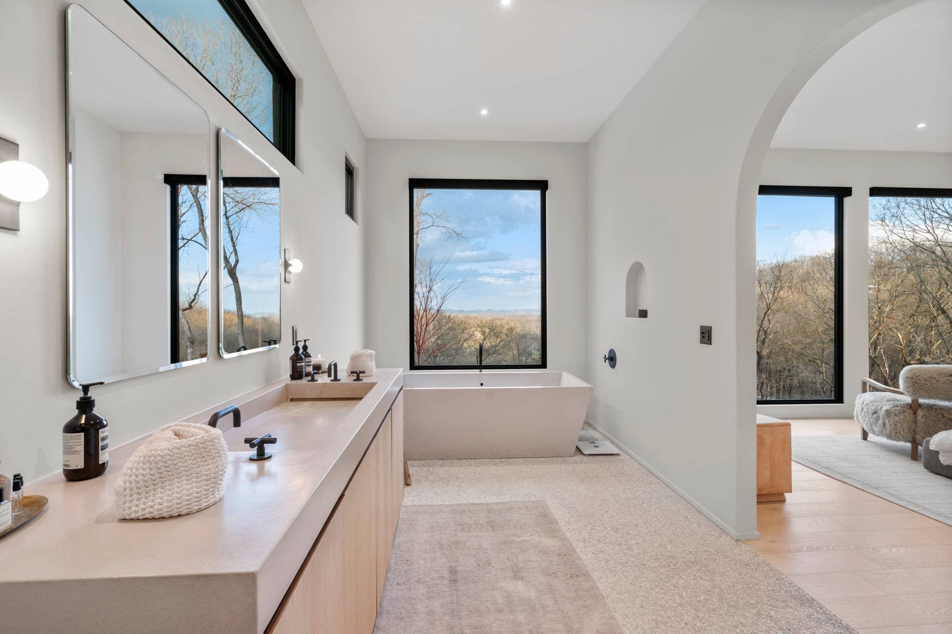 Hilltop Hideaway - Image 15