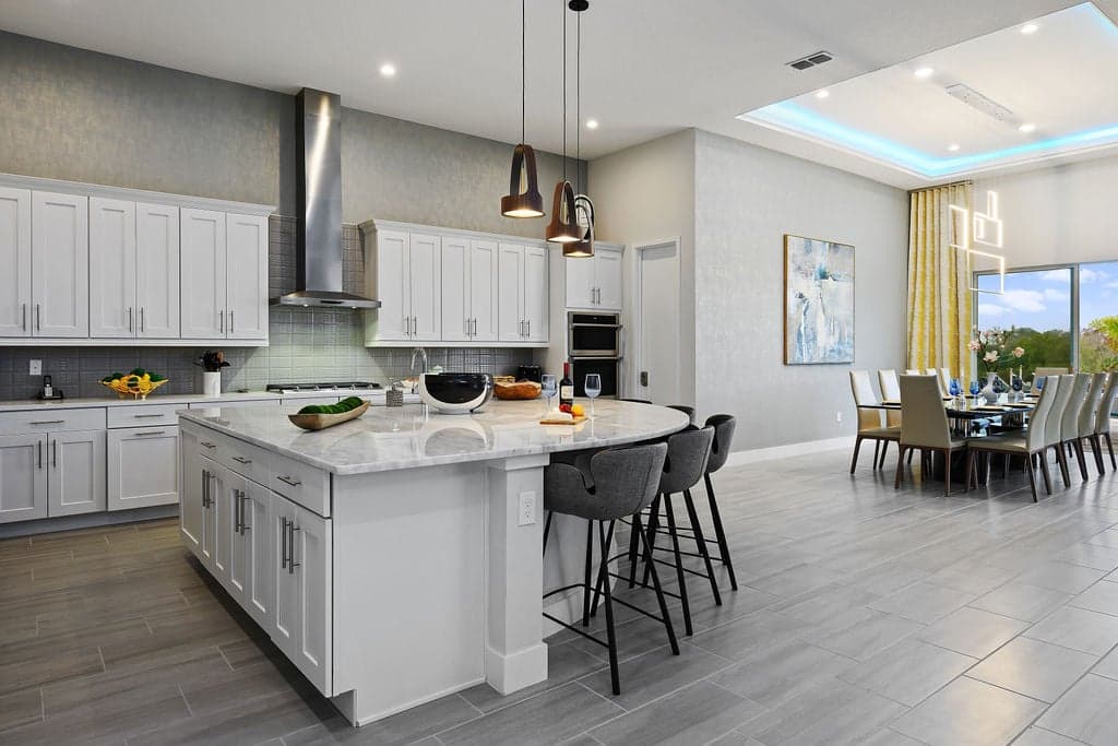 The Stunning Bear's Den Estate - Image 3