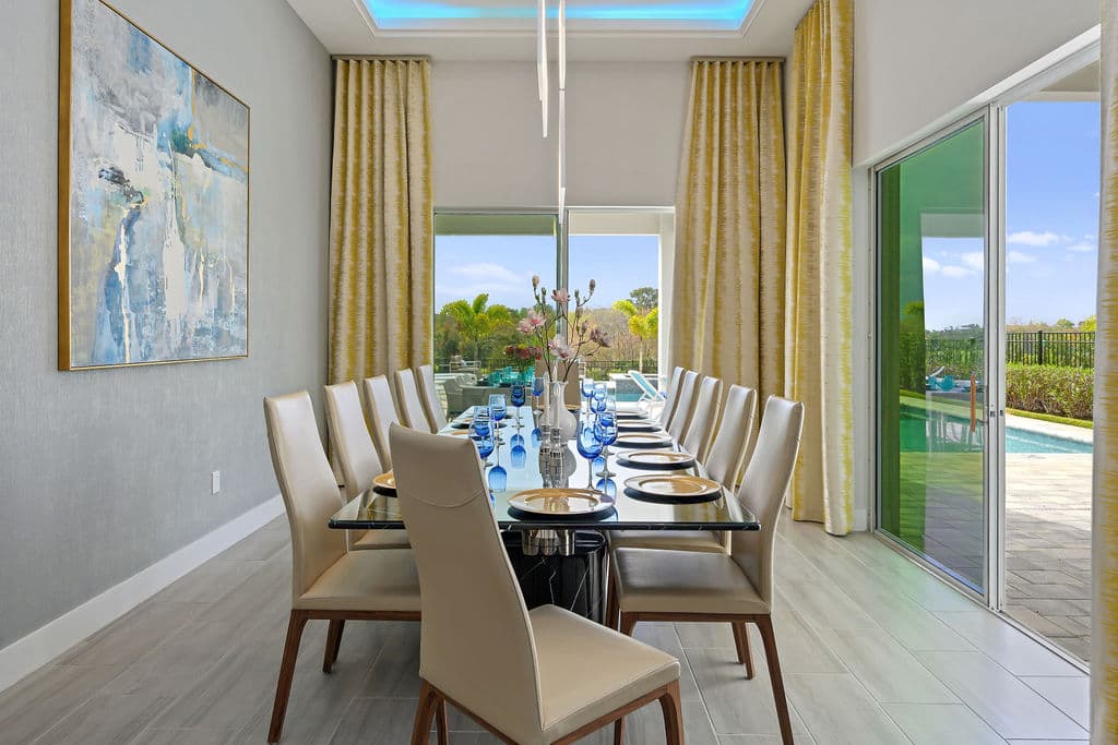 The Stunning Bear's Den Estate - Image 6