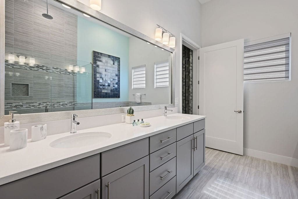 The Stunning Bear's Den Estate - Image 9