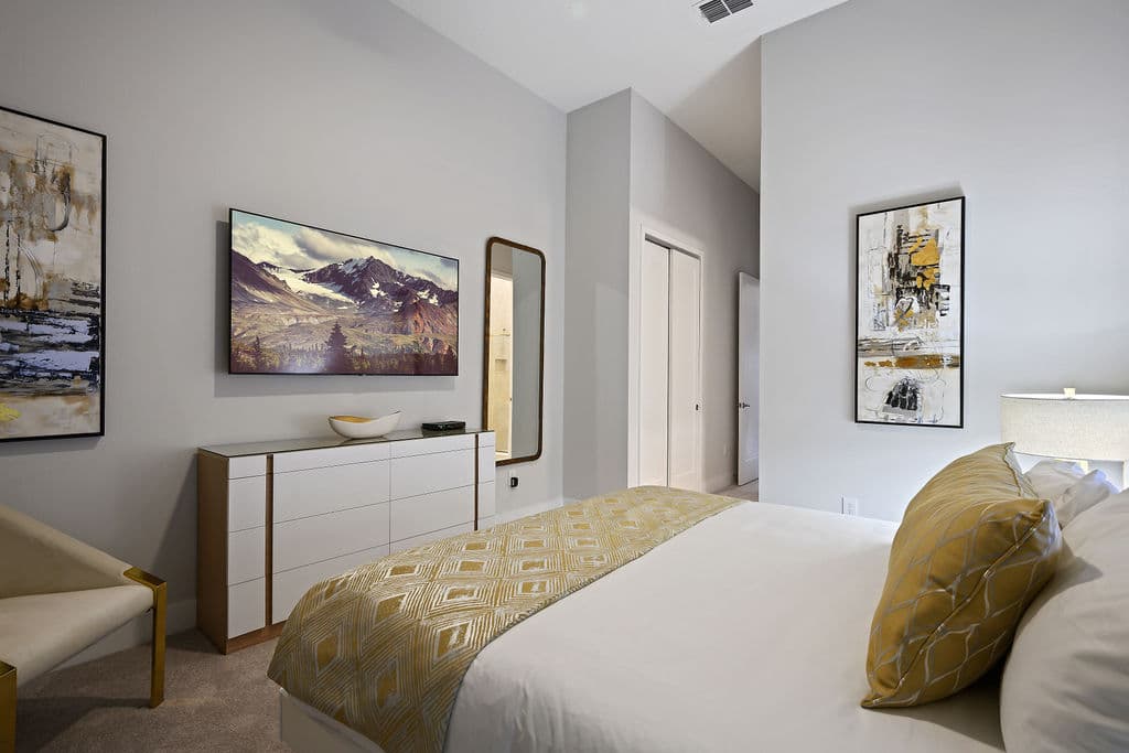 The Stunning Bear's Den Estate - Image 12