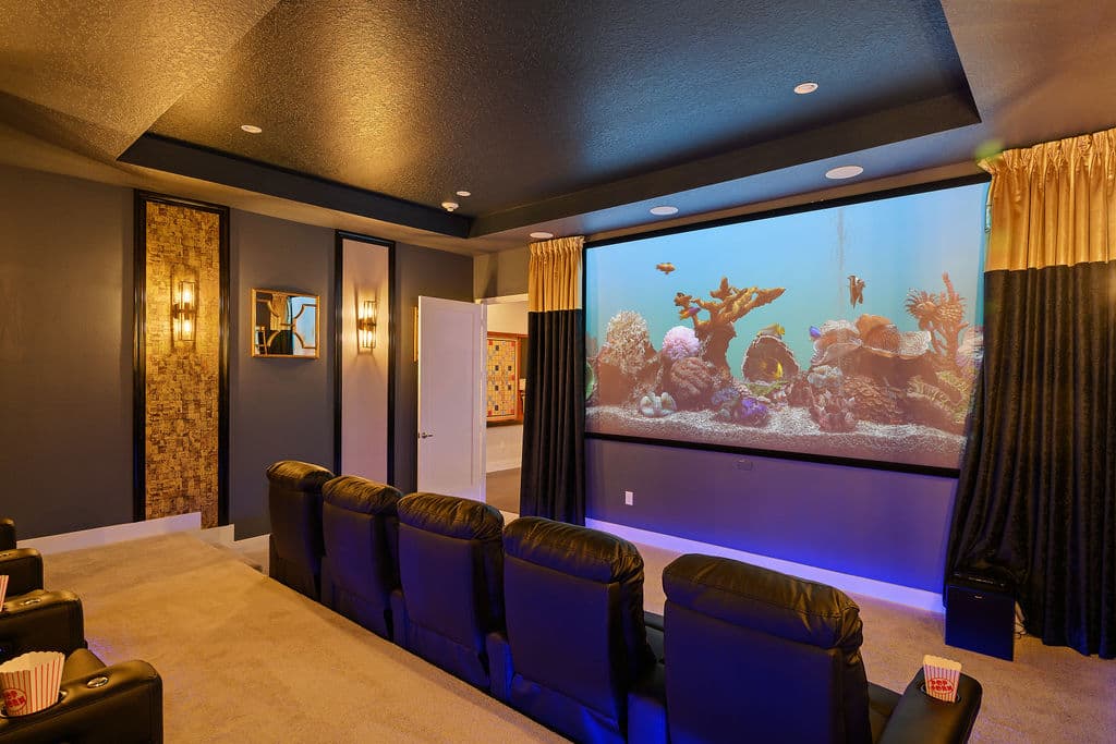 The Stunning Bear's Den Estate - Image 37